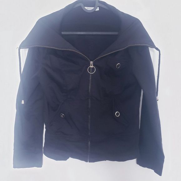 Ricki's Black Jacket - Picture 6 of 11